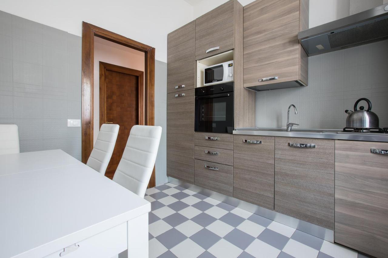 Pantheon Apartment Рим Екстер'єр фото